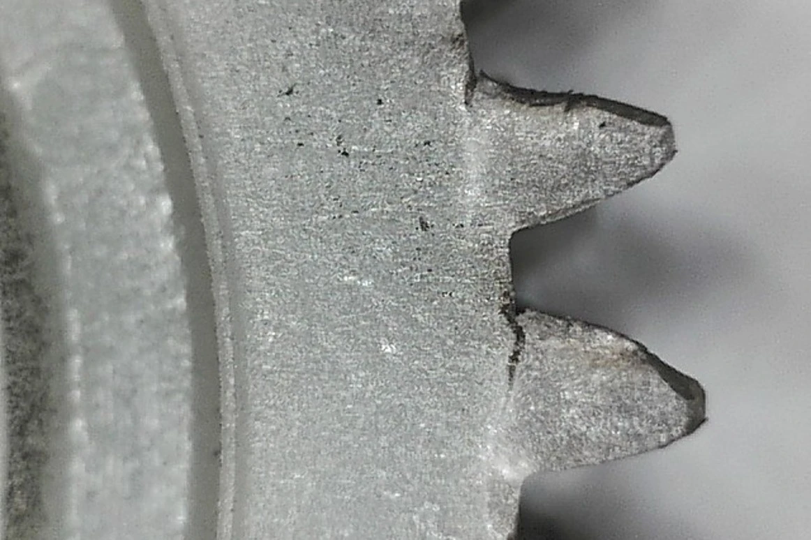 Rottura alla base del dente di un ingranaggio